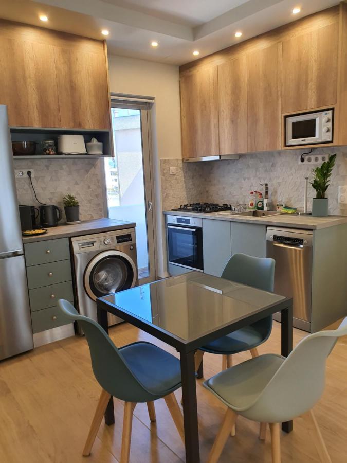 Tony'S Suite With Parking Atenas Exterior foto