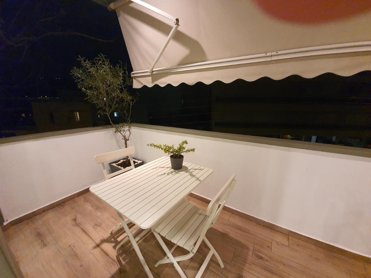 Tony'S Suite With Parking Atenas Exterior foto